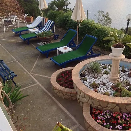 La Guardia B&B