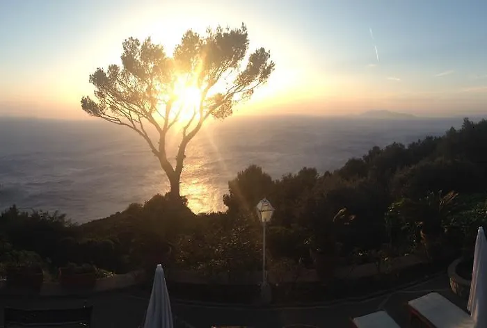 La Guardia Bed and Breakfast