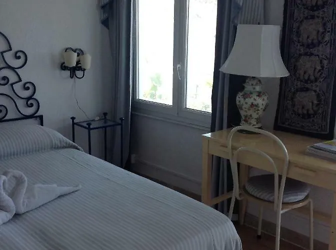 La Guardia Bed and Breakfast *