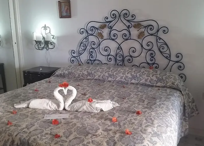 La Guardia Bed & Breakfast *